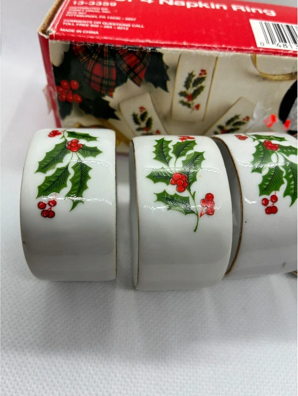Vintage Porcelain Holly Berry Napkin Rings Set of 4 Christmas Holiday Dining
